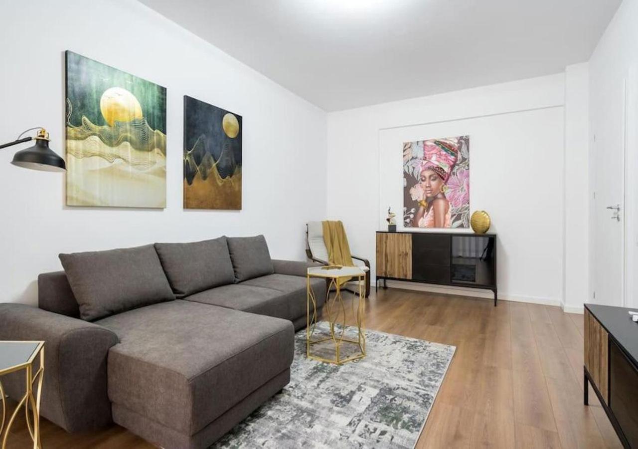Bonita - Chic Urban Retreat With Private Balcony Apartment Bucureşti Exterior foto