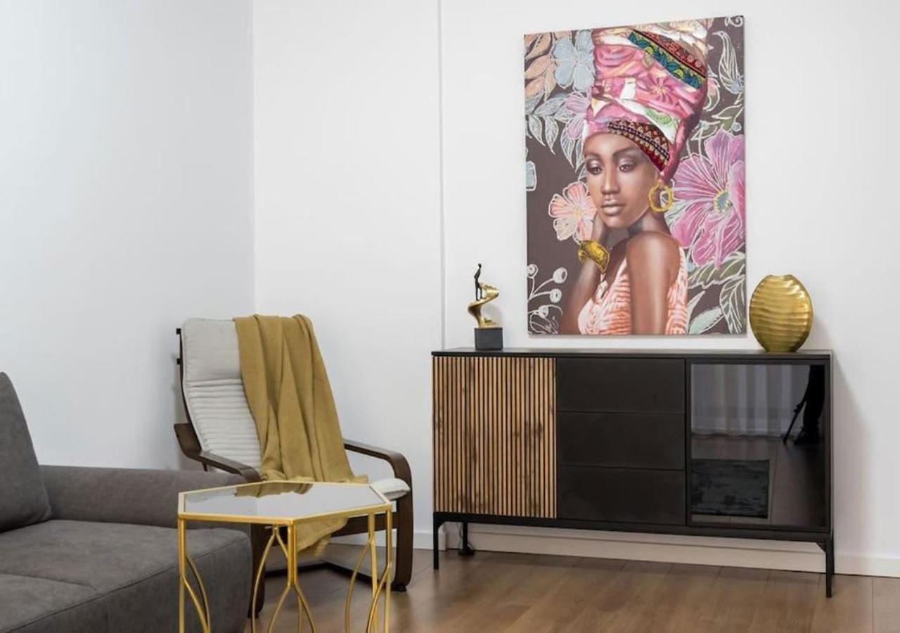 Bonita - Chic Urban Retreat With Private Balcony Apartment Bucureşti Exterior foto